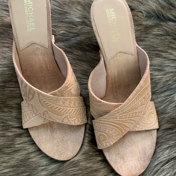 Michael Kors Shoes - Michael Kors heel Michael Kors Shoes - Michael Kors heel